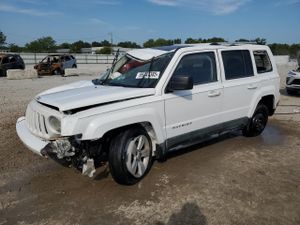 Jeep Patriot LATITUDE 2.4L 4 2011