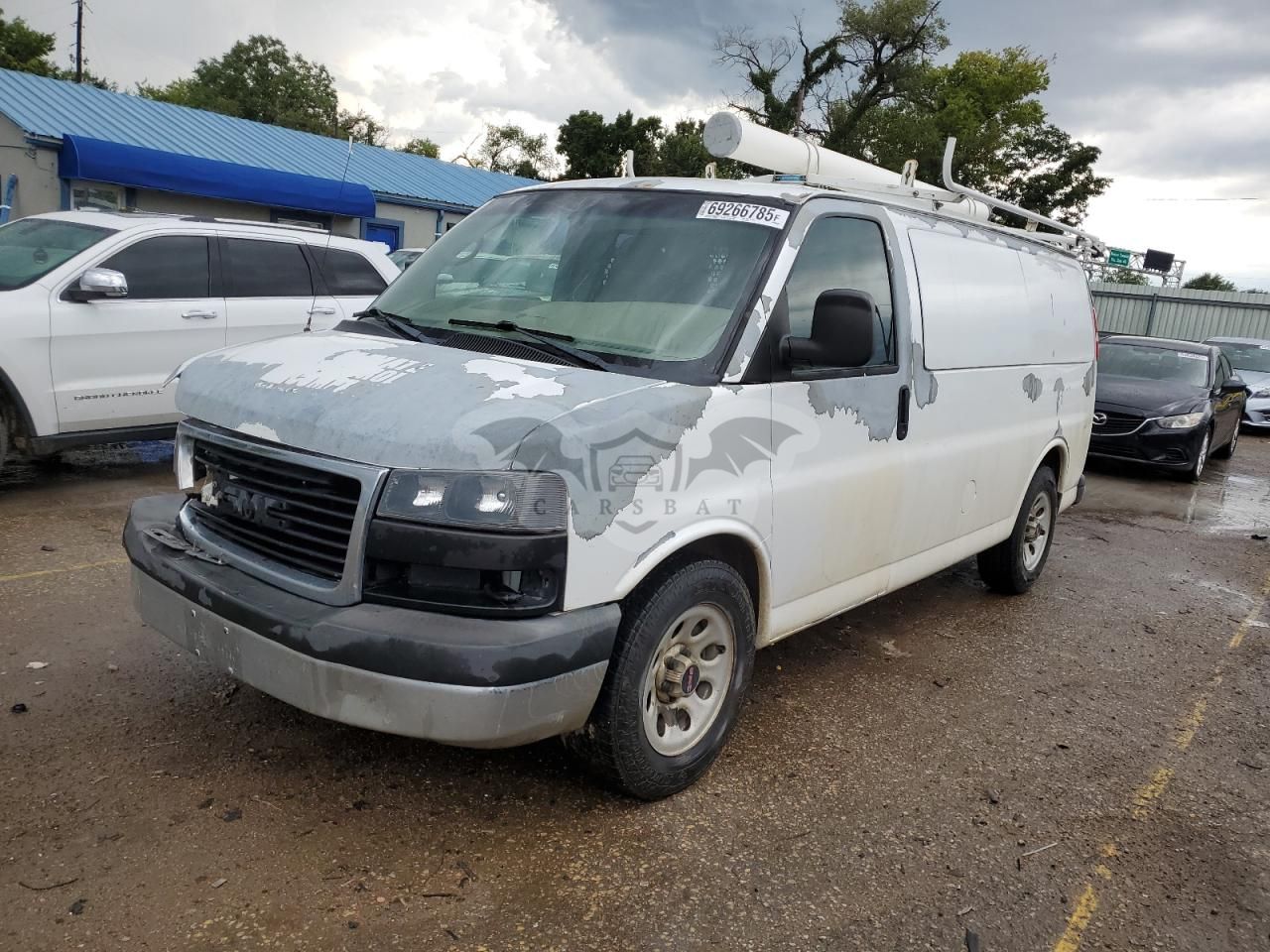 GMC Savana G1500 5.3L 8 2011