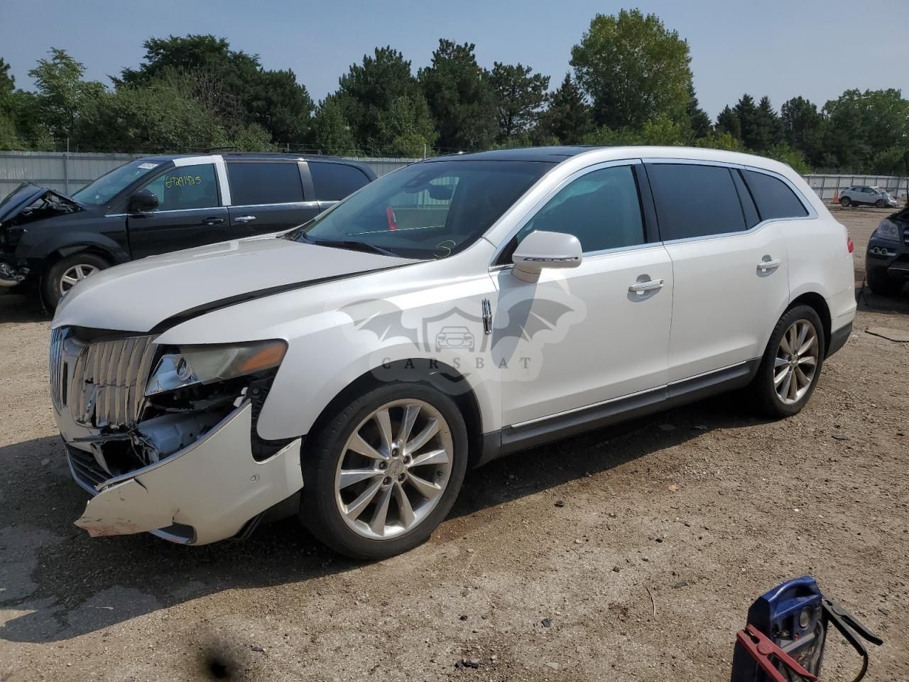 Lincoln MKT 3.5L 6 2011