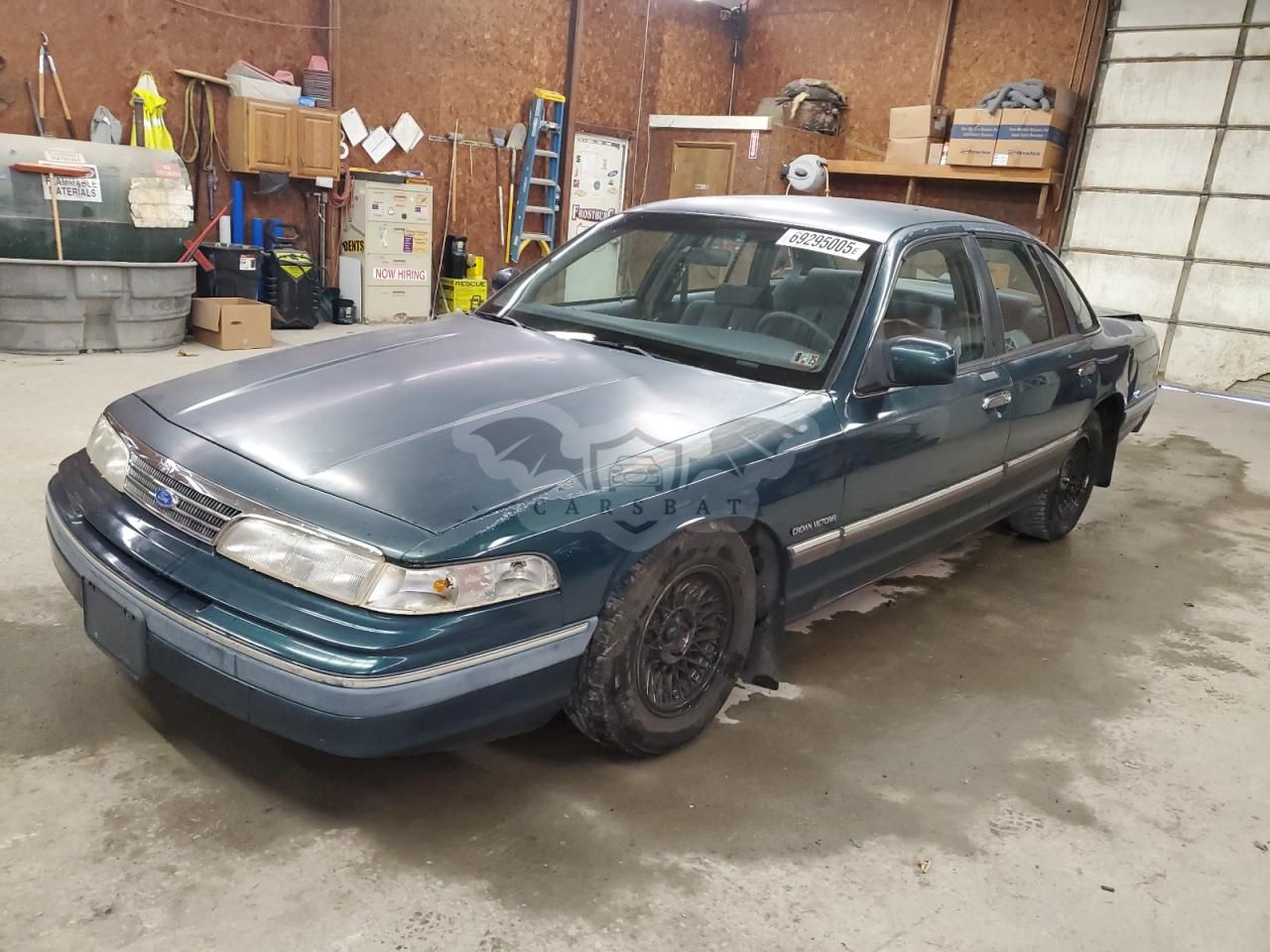 Ford Crown LX 4.6L 8 1993