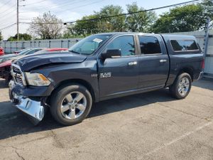 RAM 1500 SLT 5.7L 8 2014