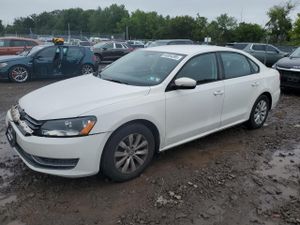 Volkswagen Passat S 2.5L 5 2012