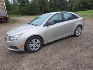 Chevrolet Cruze LS 1.8L 4 2014