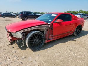 Ford Mustang 3.7L 6 2014