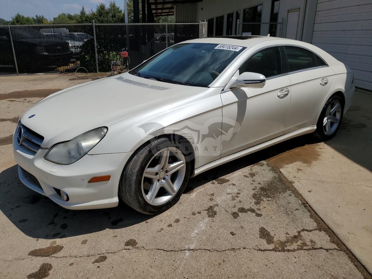 Mercedes-Benz CLS 5.5L 8 2011