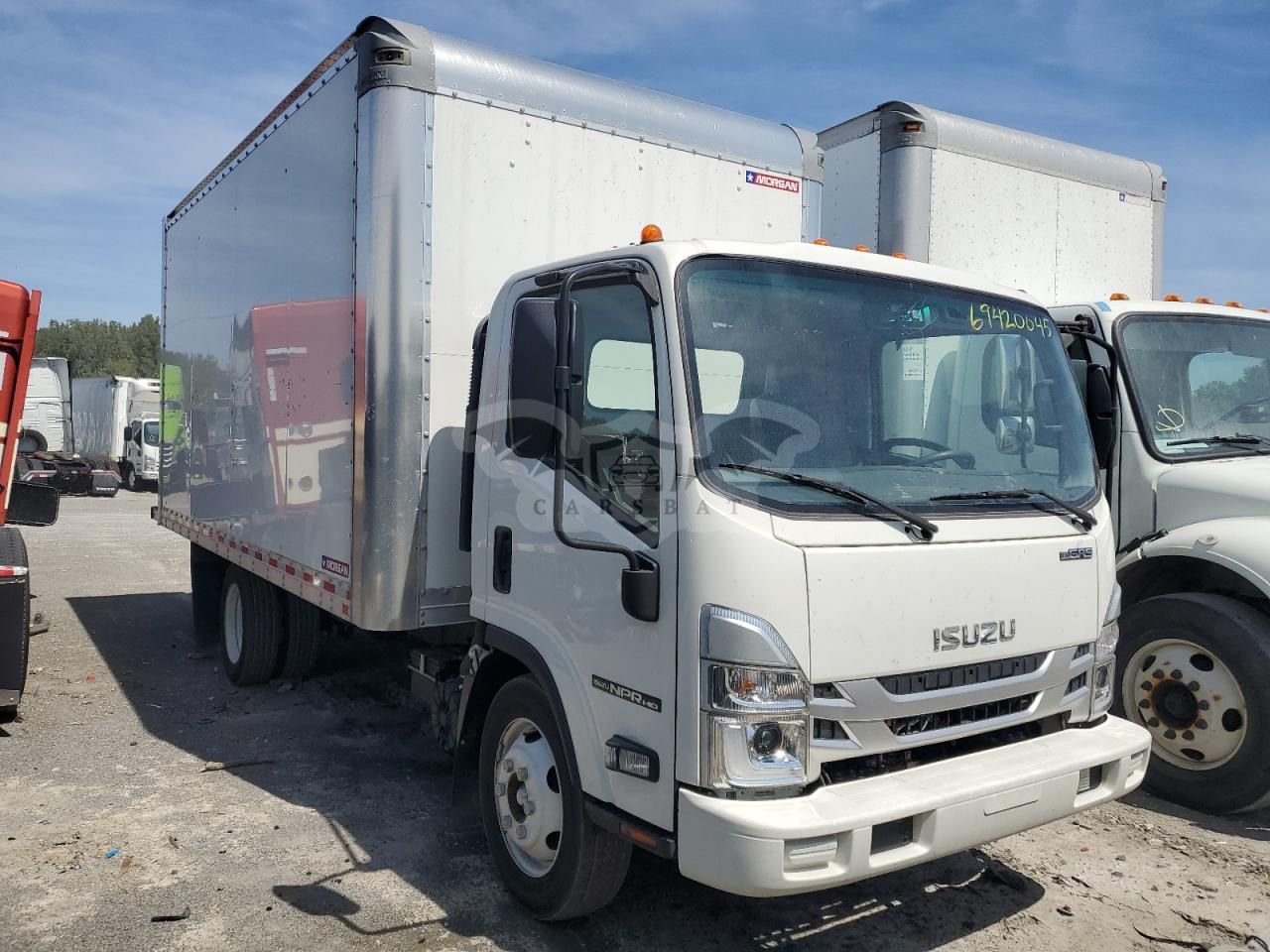 Isuzu NPR 6.6L 8 2024