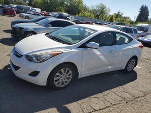 Hyundai Elantra GLS 1.8L 4 2013