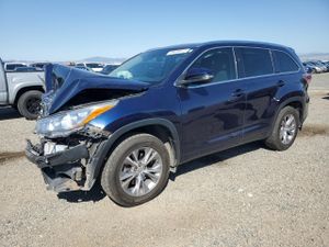 Toyota Highlander XLE 3.5L 6 2015