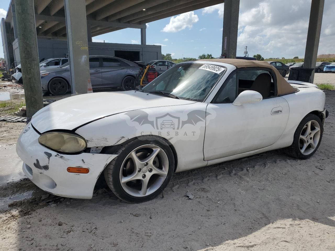Mazda MX-5 (Miata) BASE 1.8L 4 2001