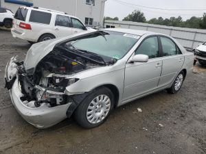 Toyota Camry LE 2.4L 4 2002