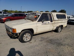 Toyota Hilux XTRACAB RN56 SR5 2.4L 4 1986