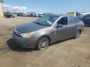 Ford Focus SE 2.0L 4 2010
