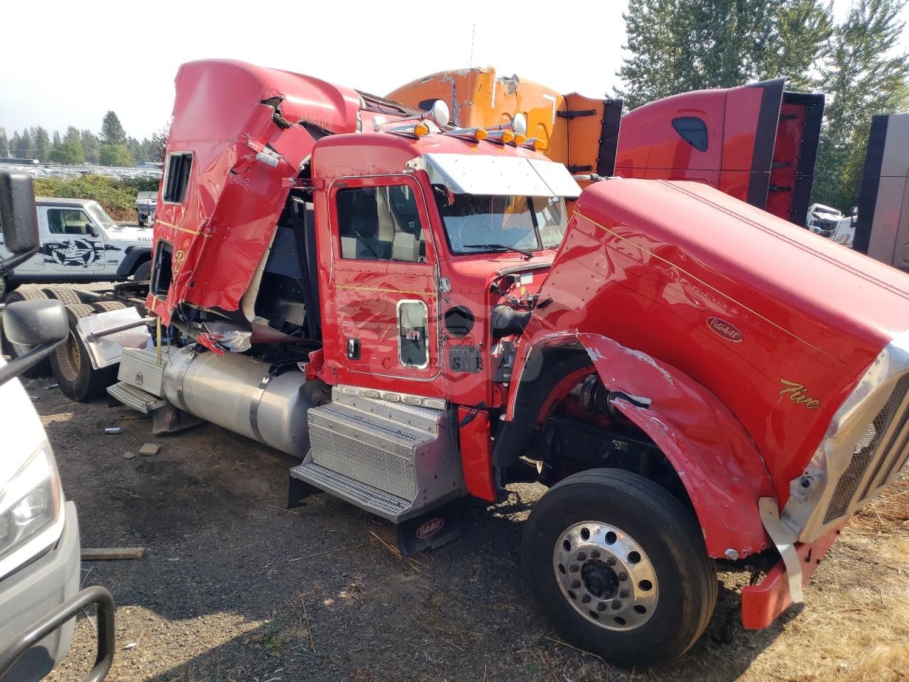 Peterbilt 389/520 15.0L 6 2015
