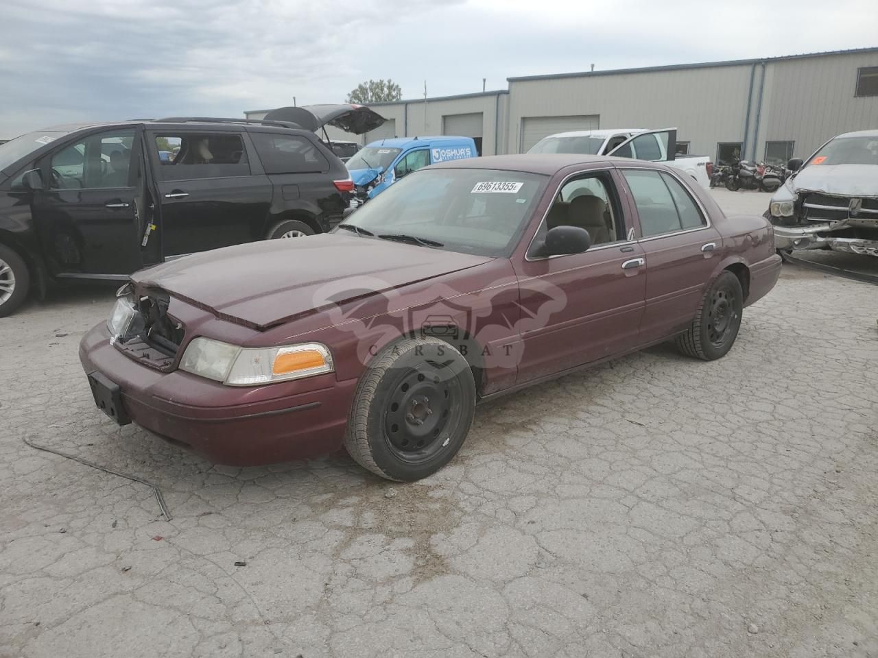 Ford Crown LX 4.6L 8 2005