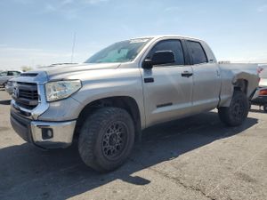 Toyota Tundra DOUBLE CAB SR 5.7L 8 2015