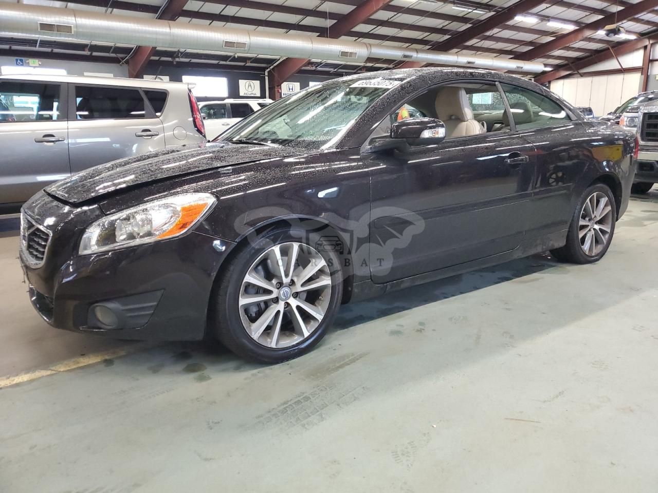 Volvo C70 T5 2.5L 5 2011