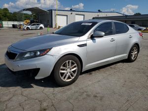 Kia Optima LX 2.4L 4 2011