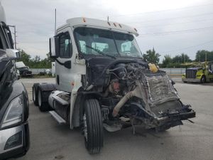 Freightliner Cascadia 14.9L 6 2015