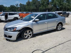 Volkswagen Passat SE 2.5L 5 2013