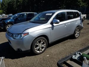 Mitsubishi Outlander SE 2.4L 4 2014