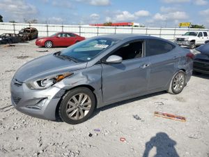 Hyundai Elantra SE 1.8L 4 2015