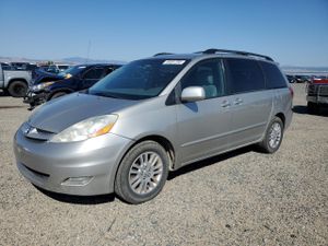 Toyota Sienna XLE 3.5L 6 2009