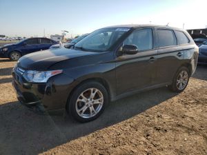 Mitsubishi Outlander SE 2.4L 4 2014