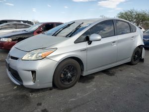 Toyota Prius 1.8L 4 2012