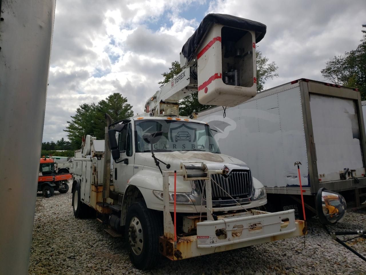 International DuraStar / 4000 4400 7.6L 6 2011