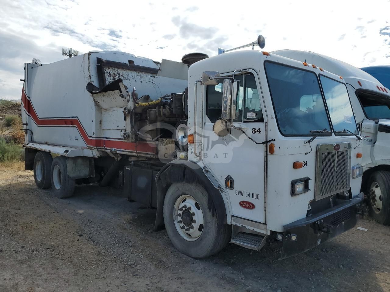 Peterbilt 320/325 10.8L 6 2008
