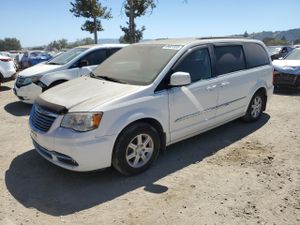 Chrysler Town & Country TOURING 3.6L 6 2013
