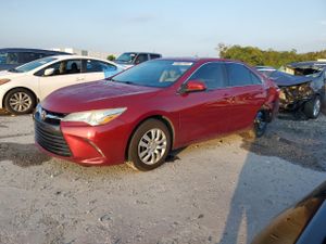 Toyota Camry LE 2.5L 4 2015