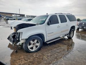 Chevrolet Suburban C1500 LT 5.3L 8 2010