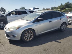 Ford Focus S 2.0L 4 2014