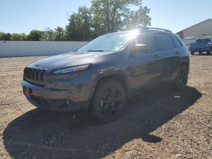 Jeep Cherokee LATITUDE 2.4L 4 2015