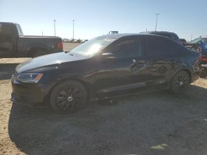 Volkswagen Jetta BASE 2.0L 4 2014