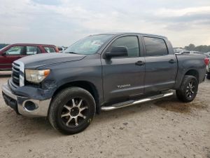 Toyota Tundra CREWMAX SR5 4.6L 8 2013