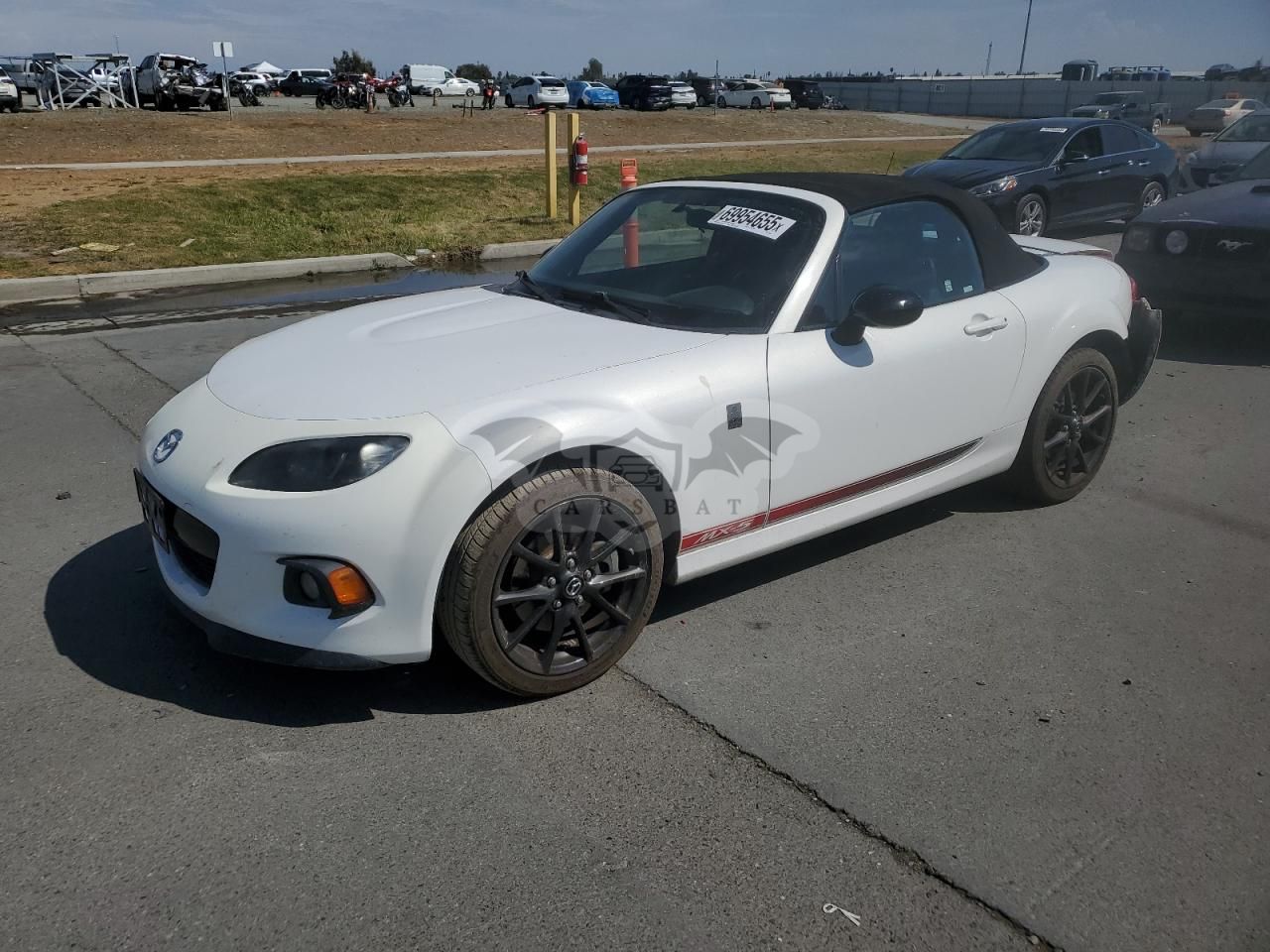 Mazda MX-5 (Miata) CLUB 2.0L 4 2015