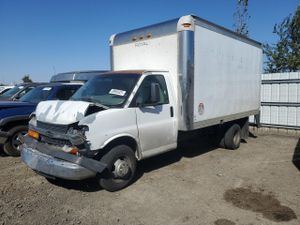 Chevrolet Express 6.0L 8 2005