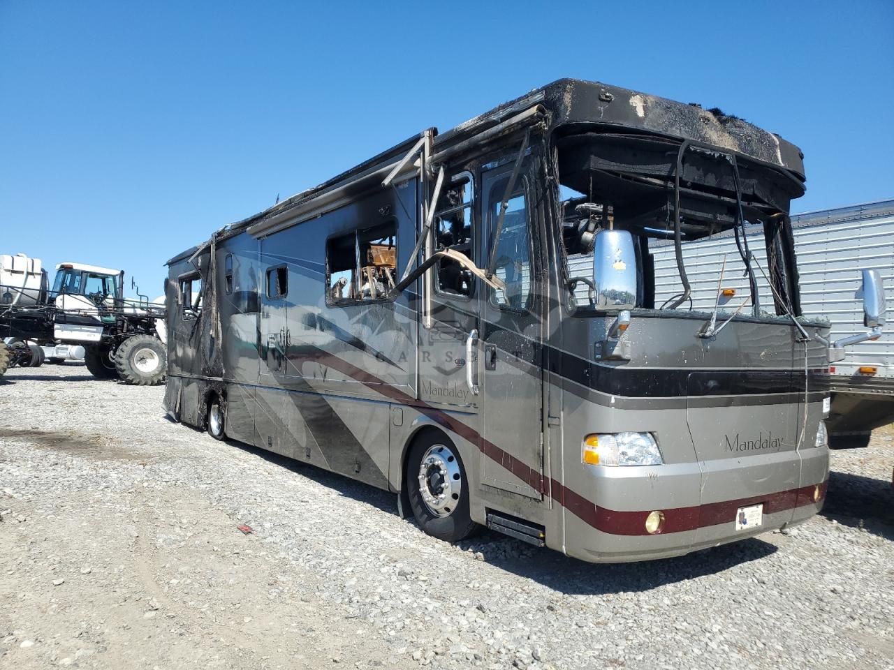 Freightliner X-line X LINE MOTOR HOME 8.3L 6 2004
