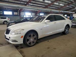 Mercedes-Benz S 550 4MATIC 4.6L 8 2012