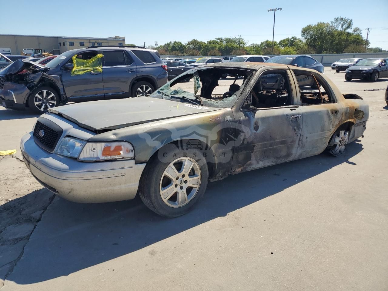 Ford Crown 4.6L 8 2003