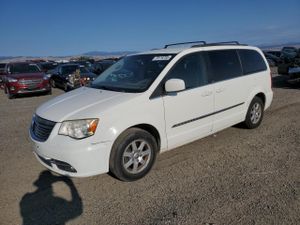 Chrysler Town & Country TOURING 3.6L 6 2013