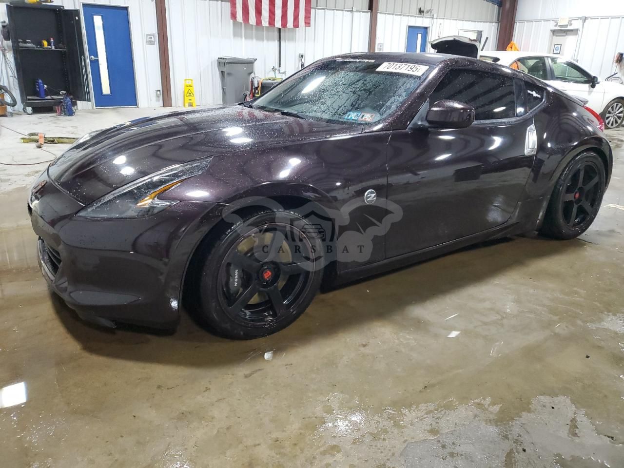 Nissan 370z BASE 3.7L 6 2011