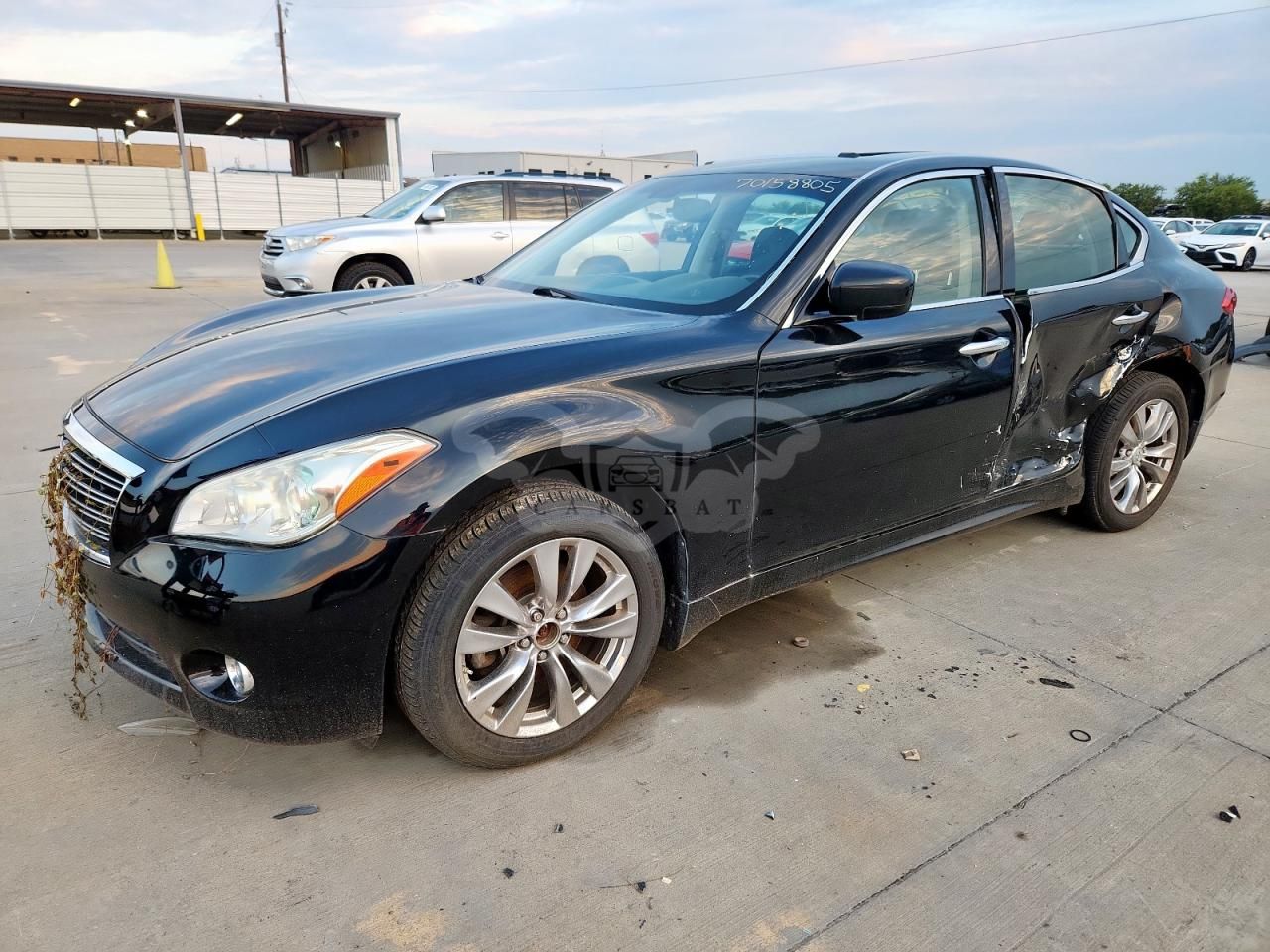 Infiniti M37 X 3.7L 6 2012