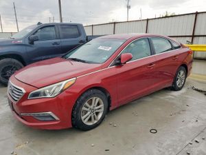 Hyundai Sonata SE 2.4L 4 2015