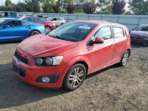 Chevrolet Aveo (Sonic) LT 1.8L 4 2013