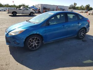 Ford Focus SE 2.0L 4 2014