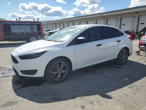 Ford Focus S 2.0L 4 2017