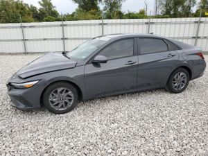 Hyundai Elantra SEL 2.0L 4 2024